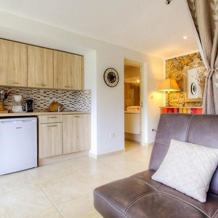 Studio Confortable Avec Vue Sur La Montagne A Moltifao 30M² Jardin Exterior photo